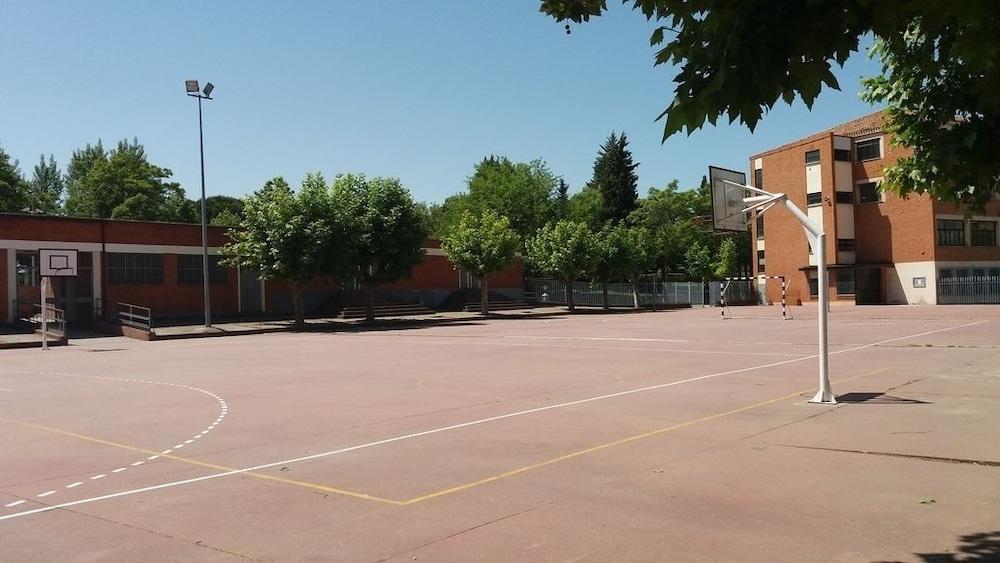 A Pousada Centro San Viator Valladolid Exterior foto